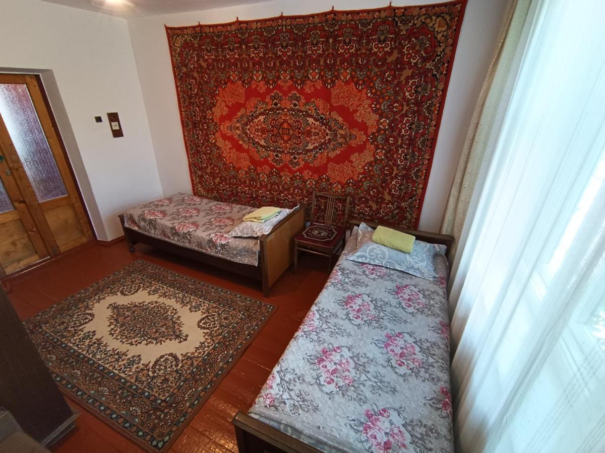 Meerim Guest House Bokonbayevo Екстер'єр фото
