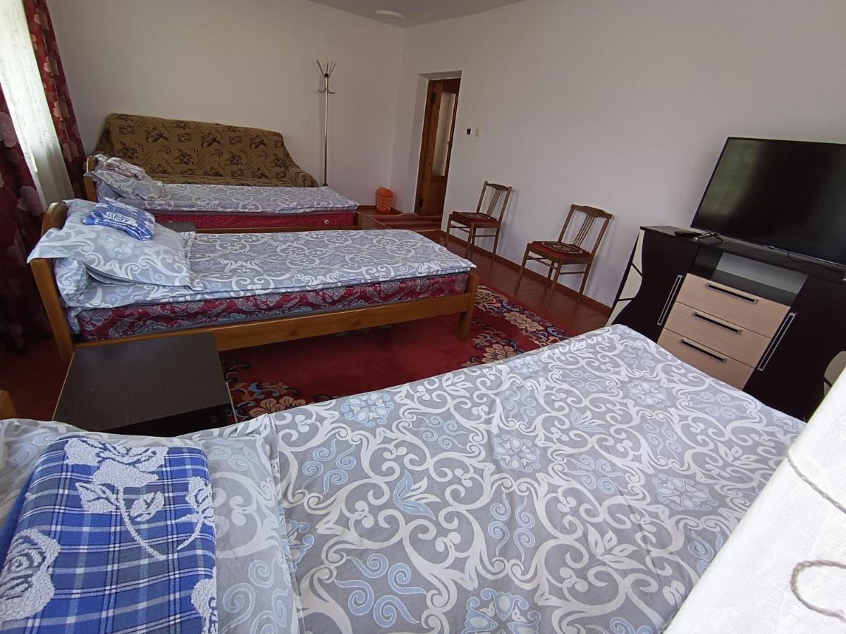 Meerim Guest House Bokonbayevo Екстер'єр фото