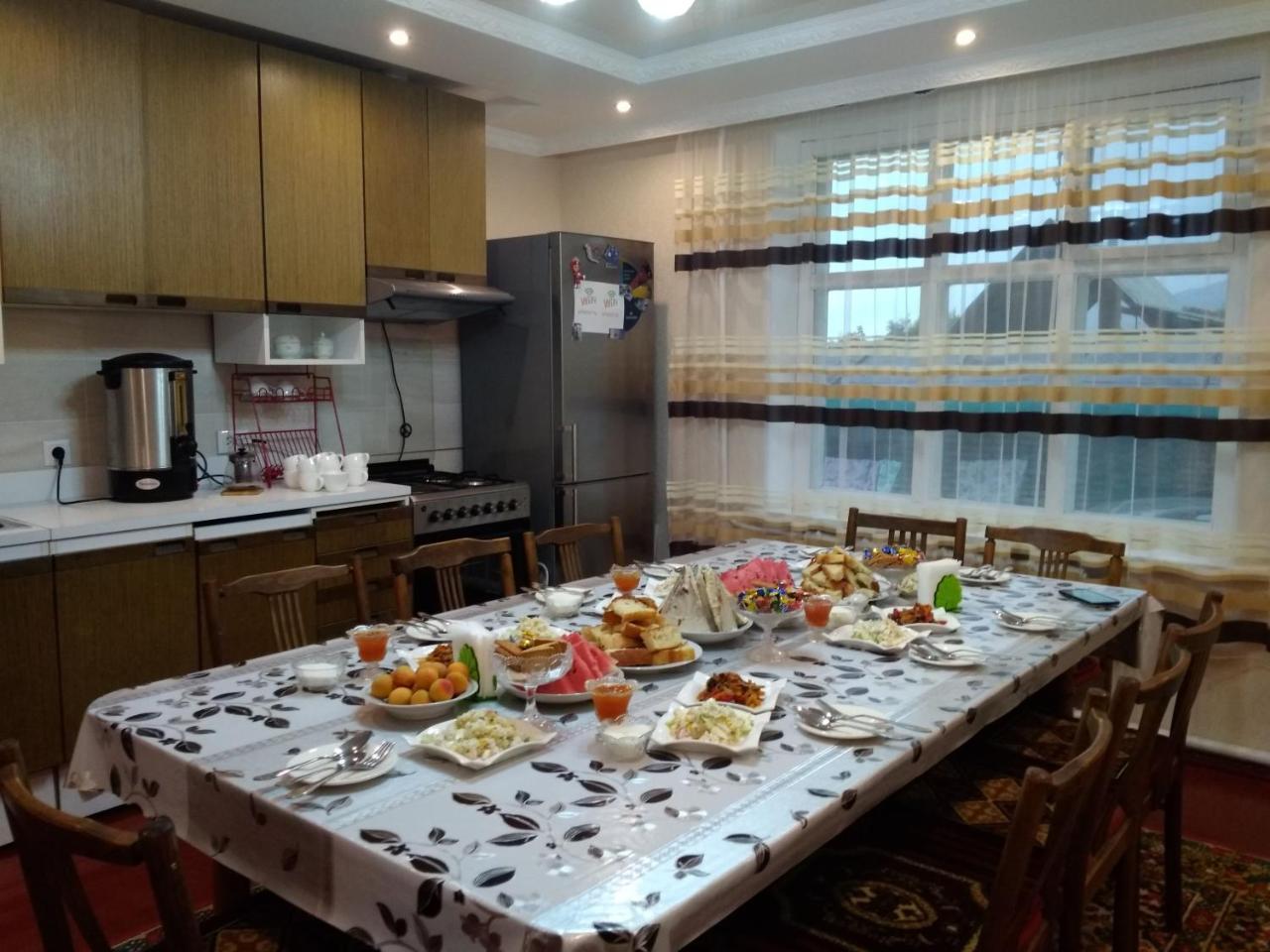 Meerim Guest House Bokonbayevo Екстер'єр фото