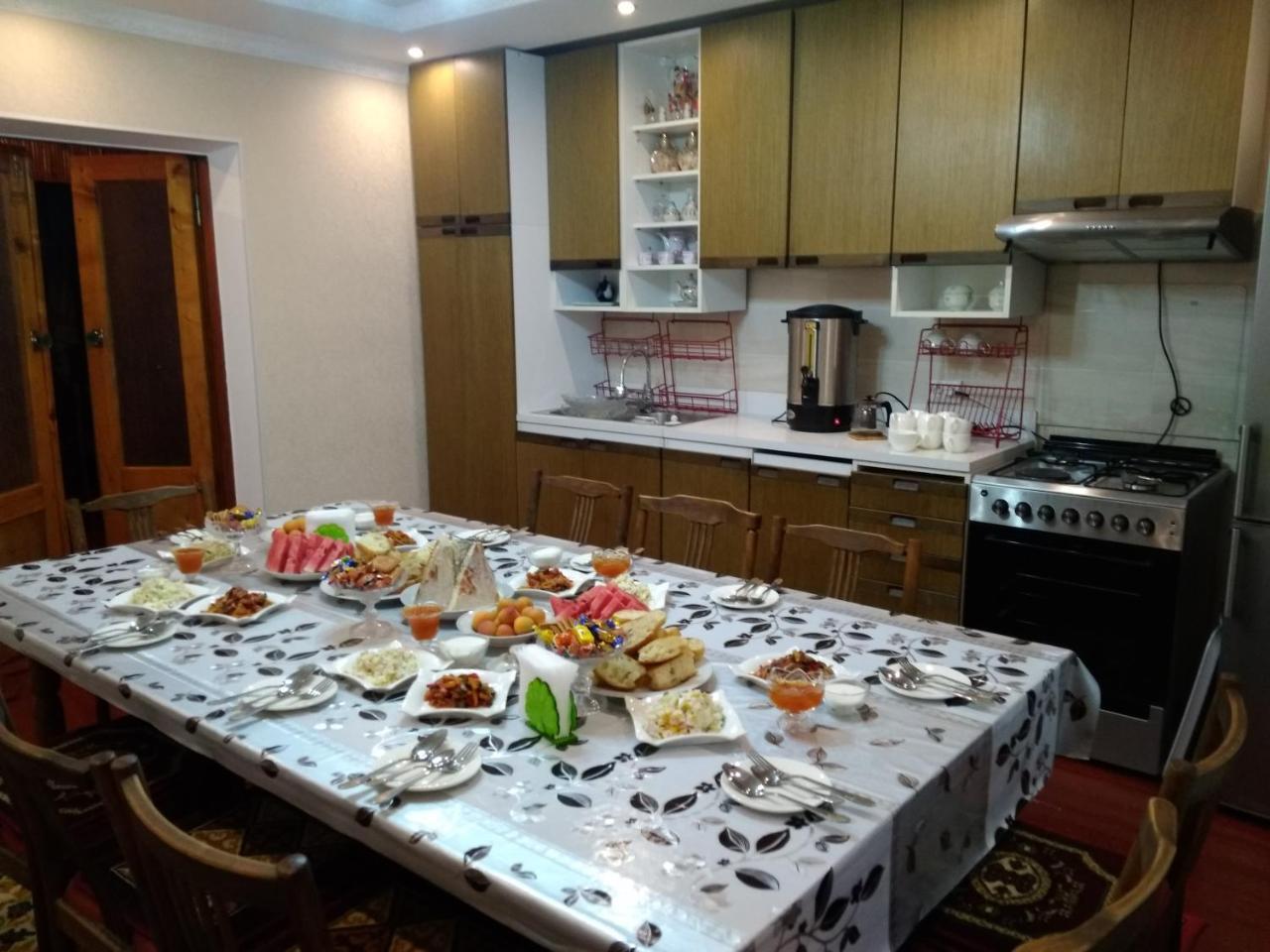 Meerim Guest House Bokonbayevo Екстер'єр фото