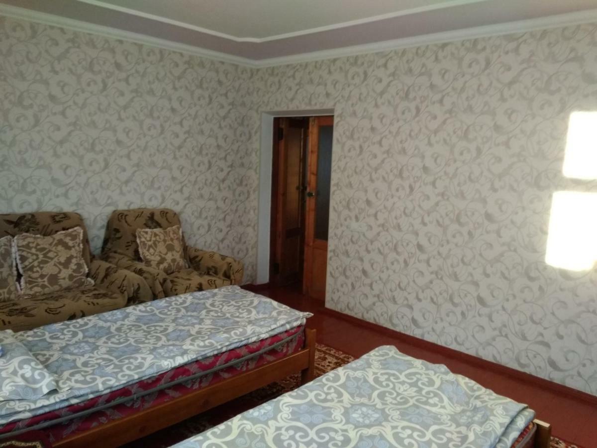 Meerim Guest House Bokonbayevo Екстер'єр фото