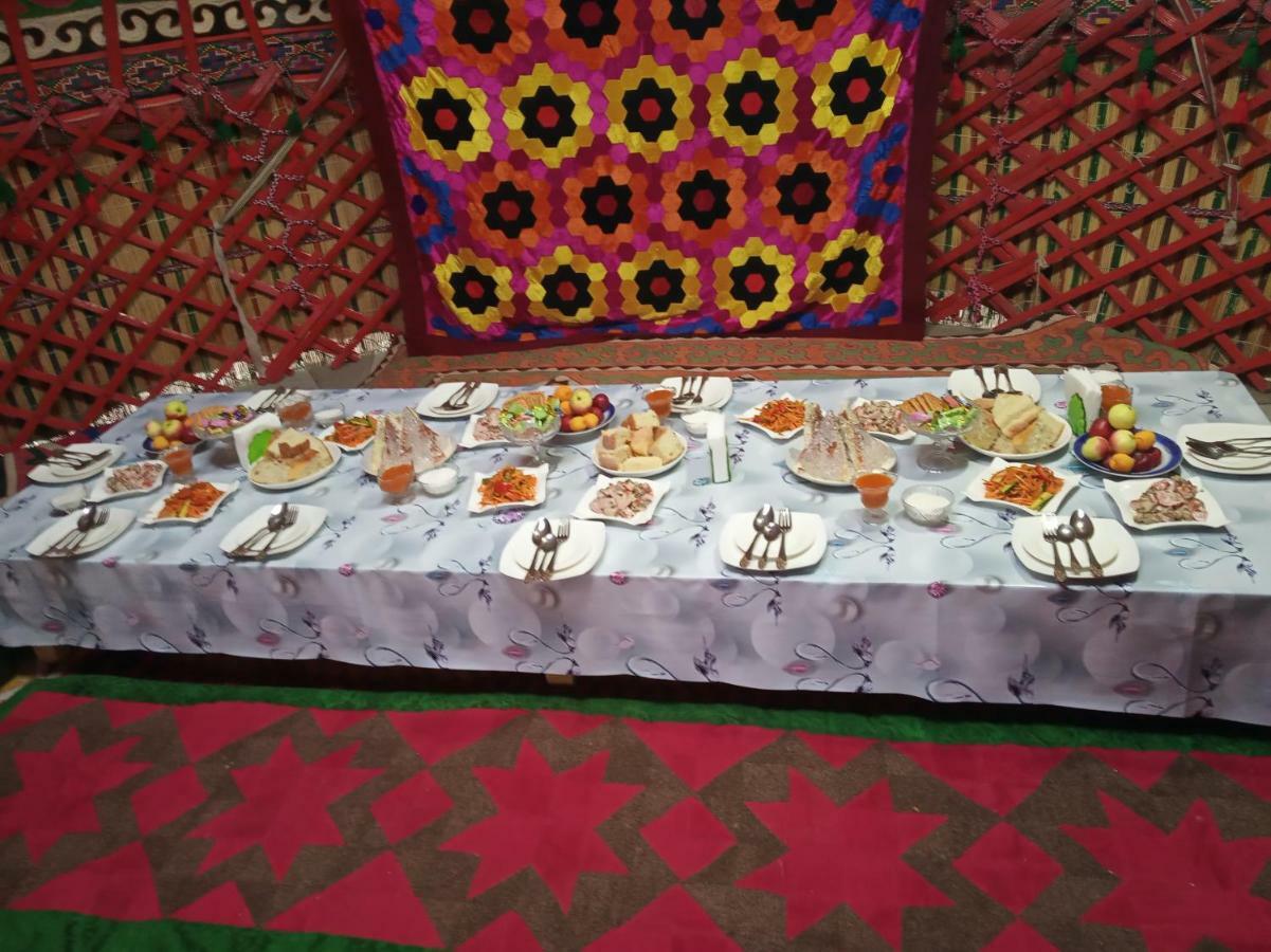 Meerim Guest House Bokonbayevo Екстер'єр фото